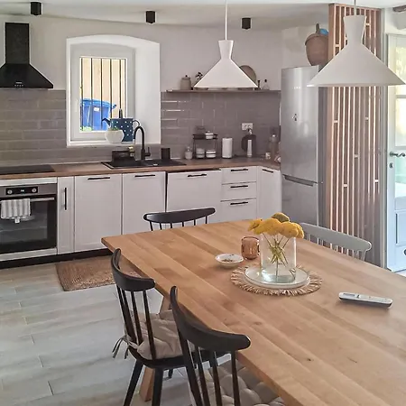 Lovely In With House A Panoramic View Будинок відпочинку Kucice