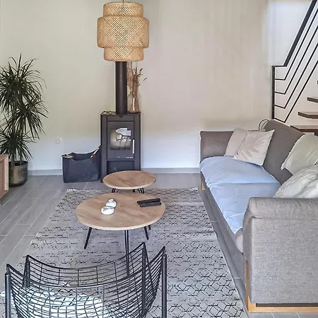 Lovely In With House A Panoramic View *