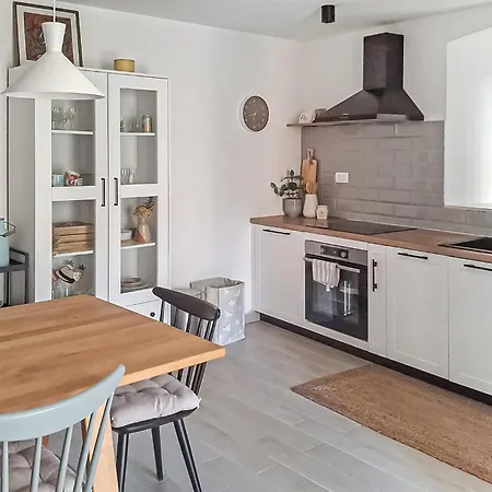 Lovely In With House A Panoramic View